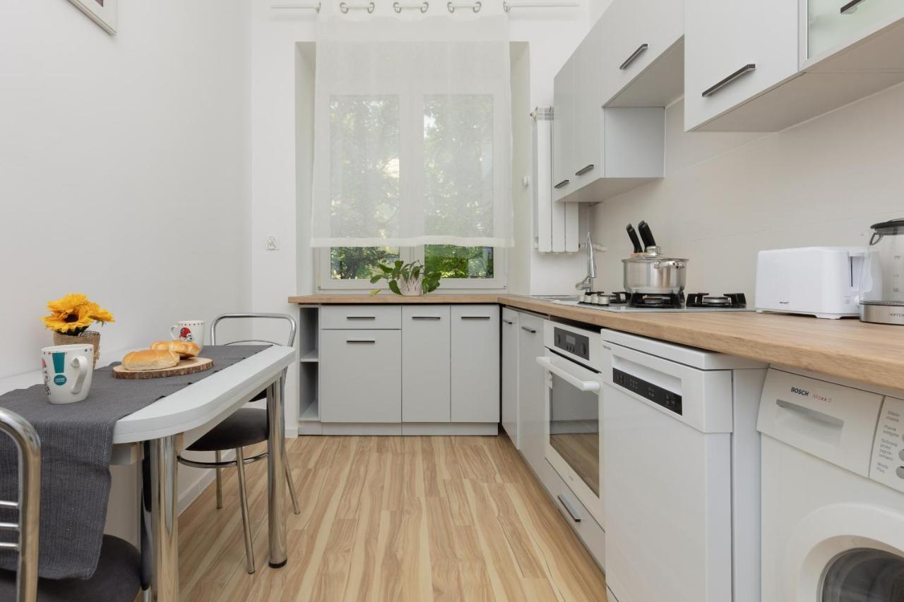 Bright Apartment Wola Near Metro Station By Noclegi Renters Βαρσοβία Εξωτερικό φωτογραφία